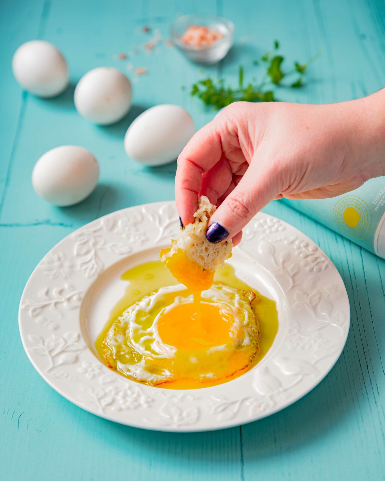 Huevo frito perfecto con aceite de oliva virgen extra frantoio oleicola jaen