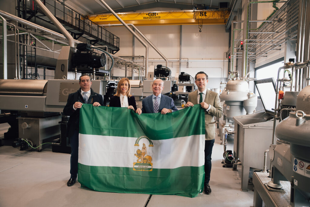 GRUPO OLEÍCOLA JAÉN, DISTINGUIDO CON LA BANDERA DE ANDALUCÍA 2023